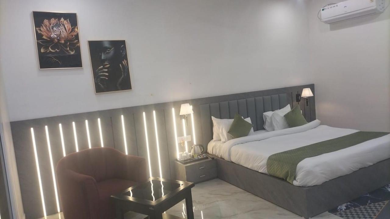 Hotel Eco Park Rewa Dış mekan fotoğraf