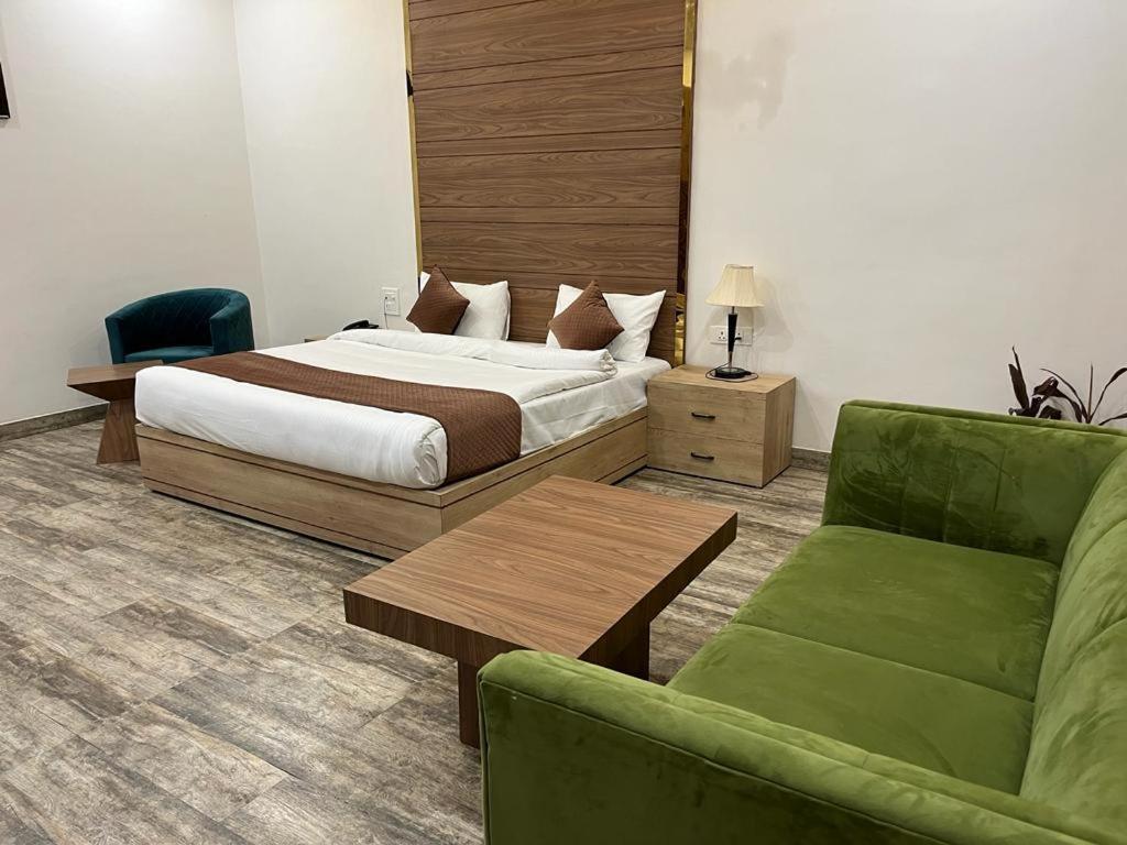 Hotel Eco Park Rewa Dış mekan fotoğraf