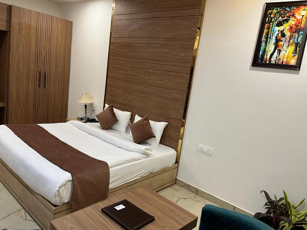 Hotel Eco Park Rewa Dış mekan fotoğraf